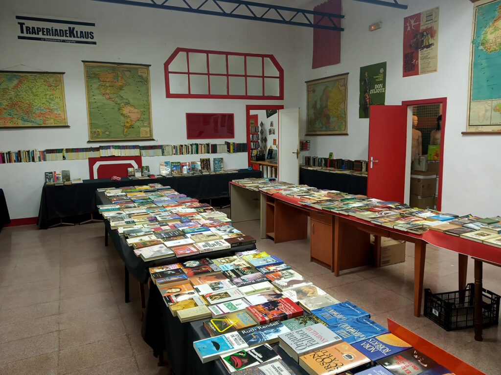 750 personas ya han pasado por €libros desde su inauguración el 29 de junio