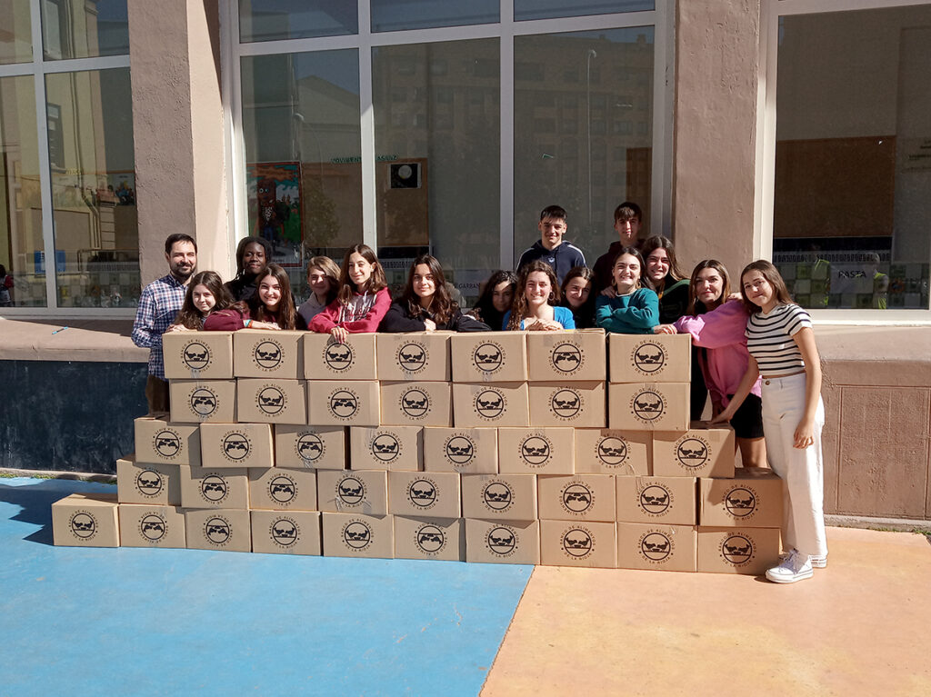 El Banco de Alimentos, tras el cierre de agosto, con dobles donaciones en julio a sus benefactores, vuelve a abrir su almacén