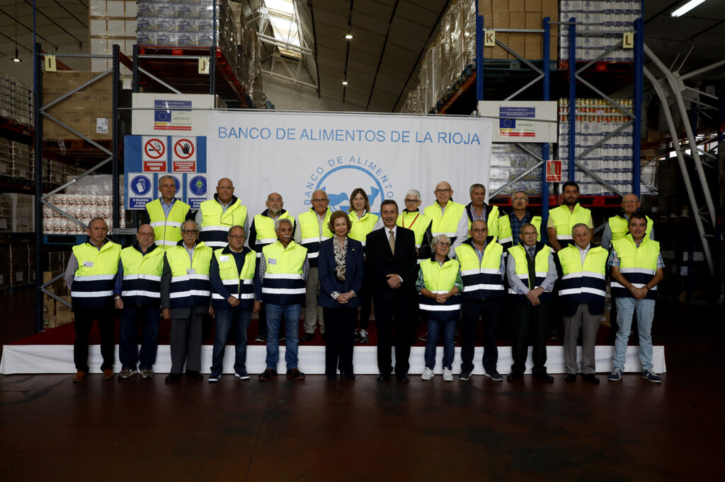 Su Majestad la Reina Doña Sofía visita las instalaciones de la Fundación Banco de Alimentos de La Rioja