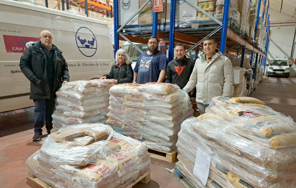 La ‘Papanoelada’ Correcaminos 2022 se cierra con la entrega al Banco de Alimentos de La Rioja de 1.095 kilos de pasta