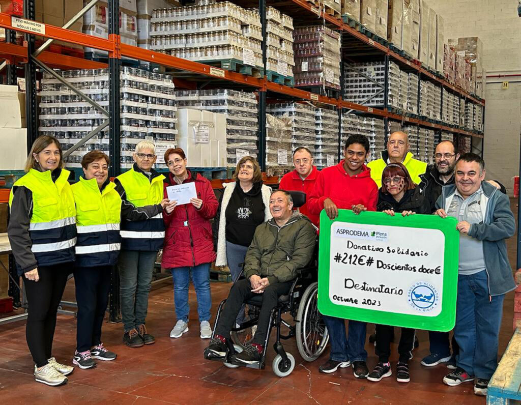 Miembros de ASPRODEMA trajeron al Banco de Alimentos de La Rioja los 212 euros de su ‘Jornada de Puertas Abiertas’