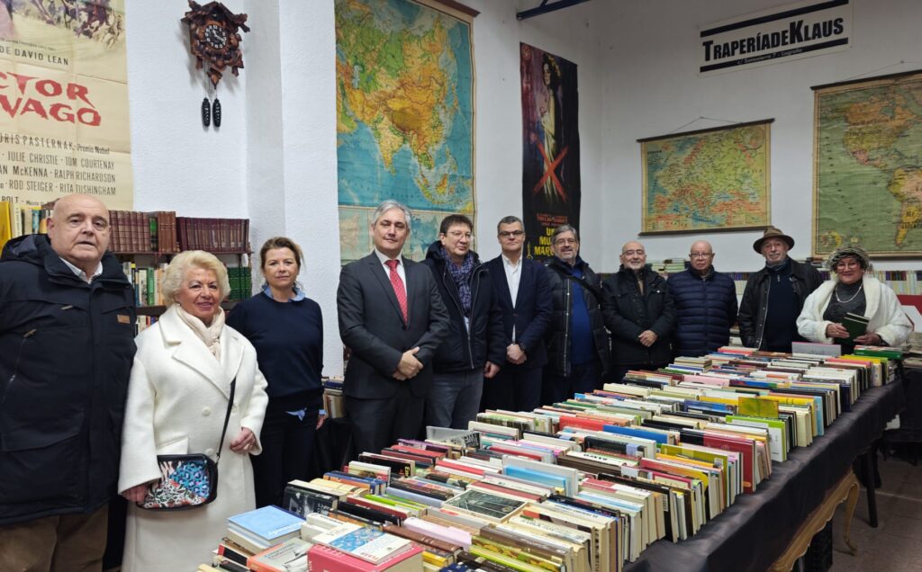 TraperíadeKlaus ha inaugurado la IV exposición LogroStock con presencia del presidente del Banco de Alimentos, el consejero de Cultura y la concejala del Ayuntamiento de Logroño