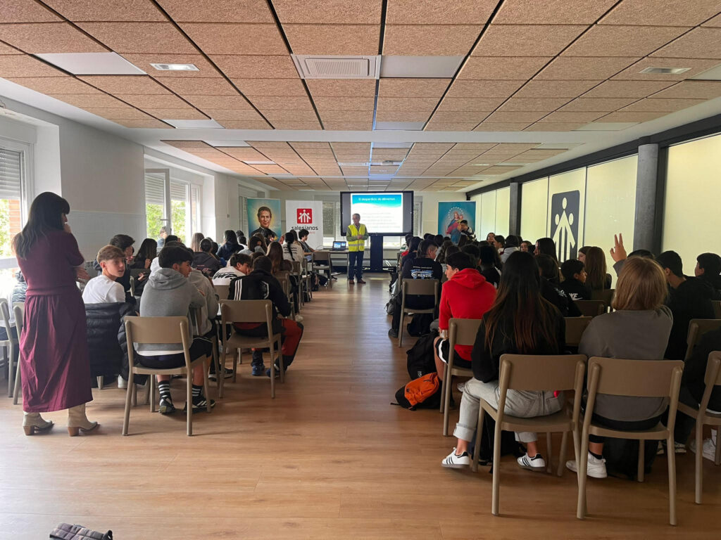 Charla en Salesianos Domingo Savio